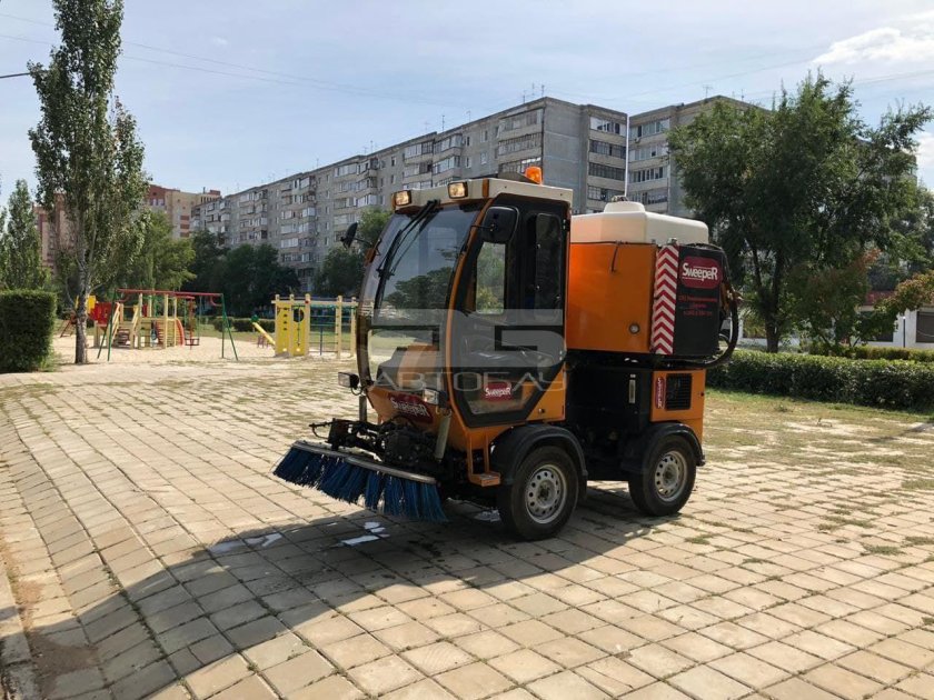 Sweeper ММК-1000 подметально-уборочная машина
