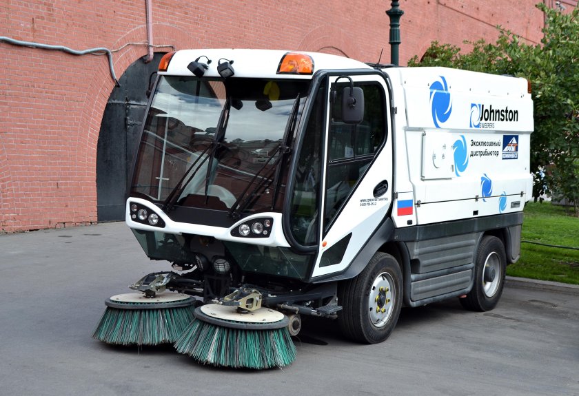 Тротуароуборочная техника Johnston CN 201