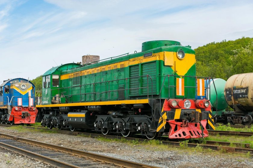 Маневровый Локомотив ТЭМ 2