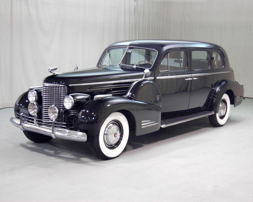Cadillac v16 1940