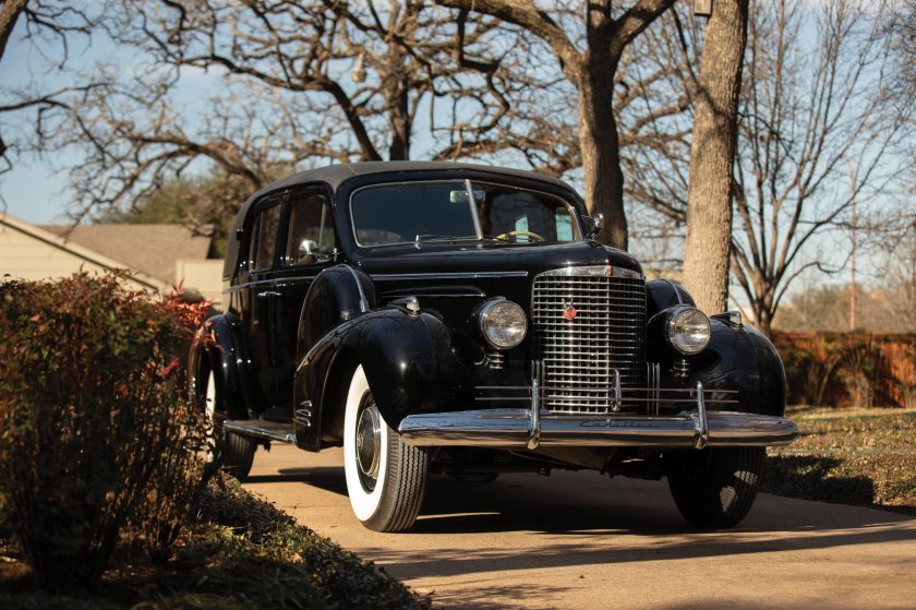 Cadillac Series 65 1937