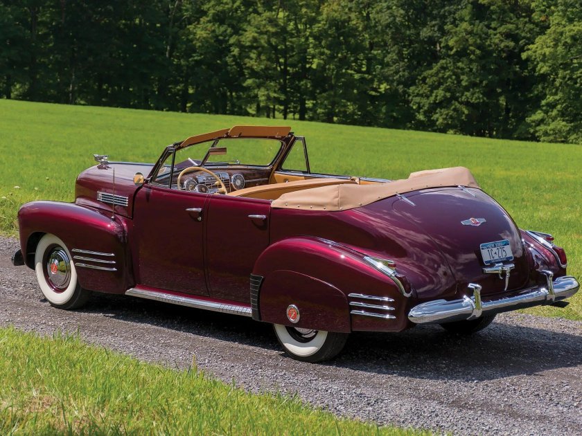 Cadillac Series 62 sedan