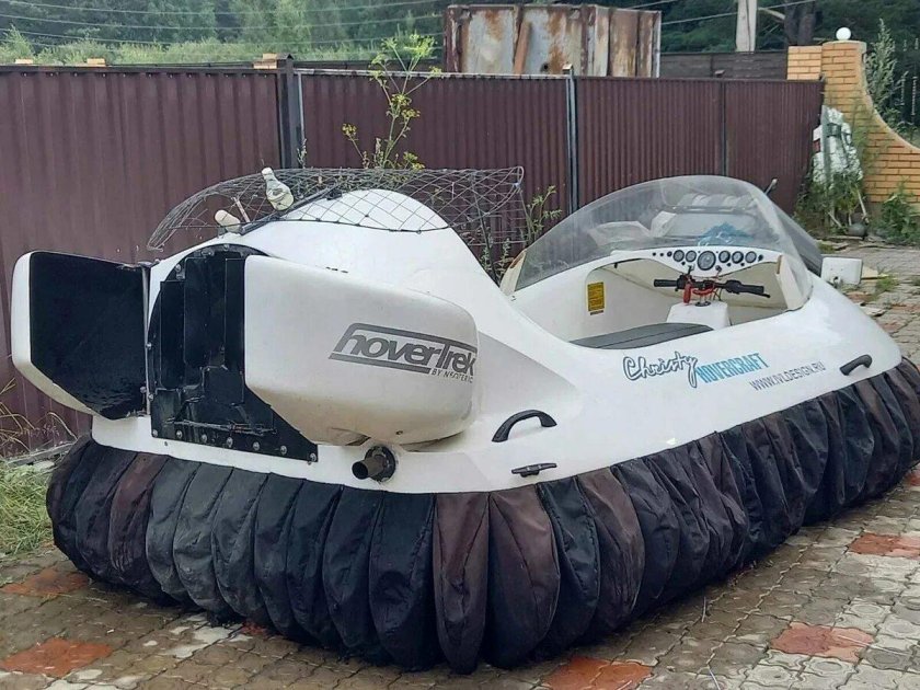 Катер Neoteric Hovertrek