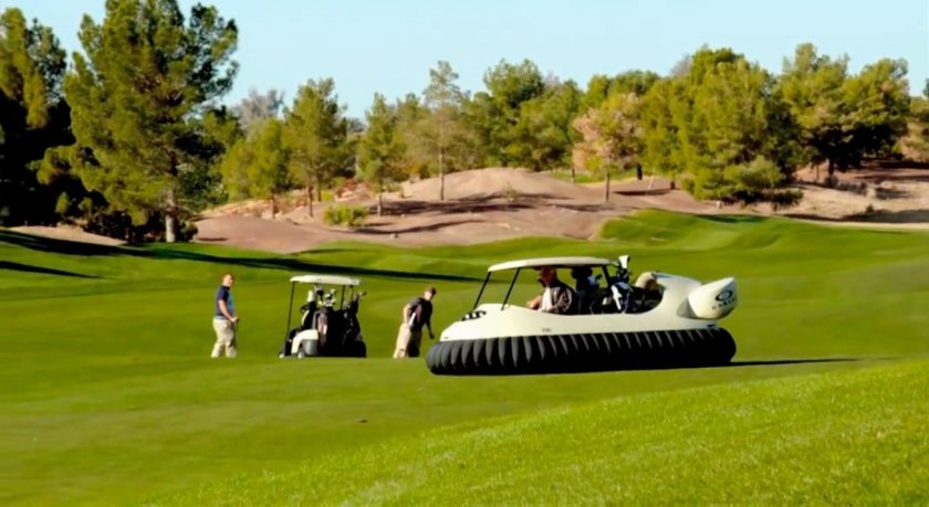 Стоянка гольфкаров