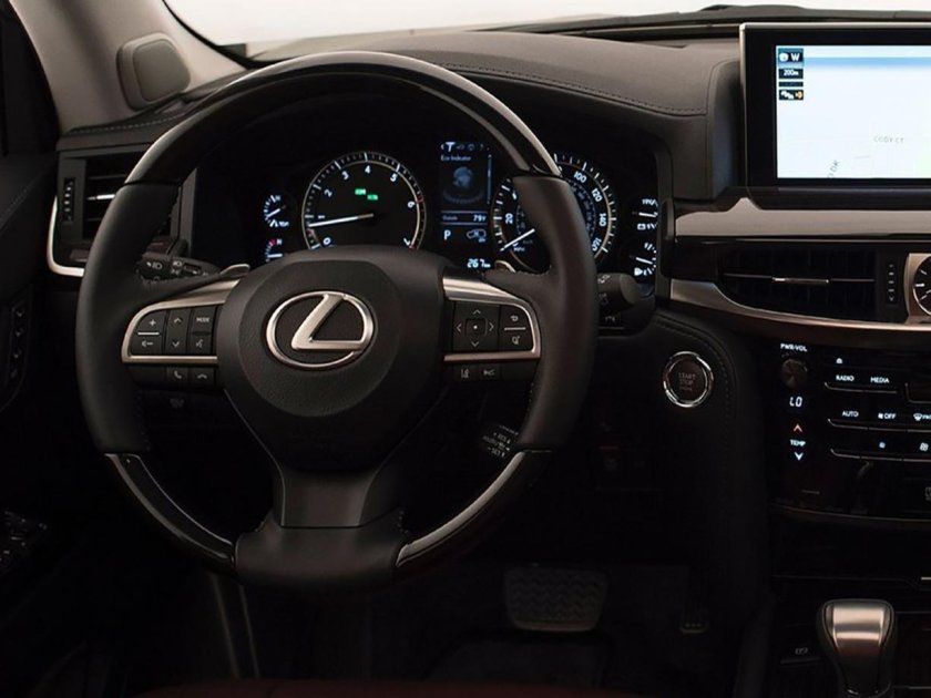 Лексус 570 новый салон