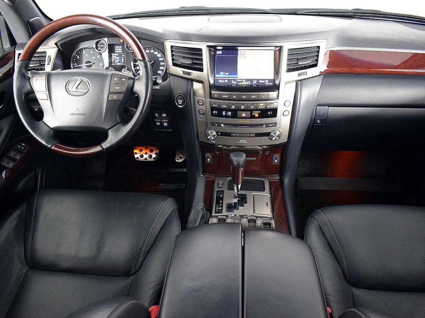Lexus LX 570 2014