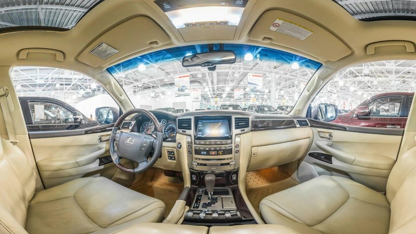 Lexus LX 570 2012 салон