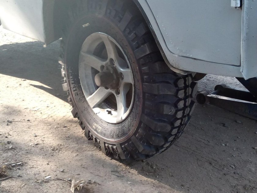 УАЗ на колесах сафари 500