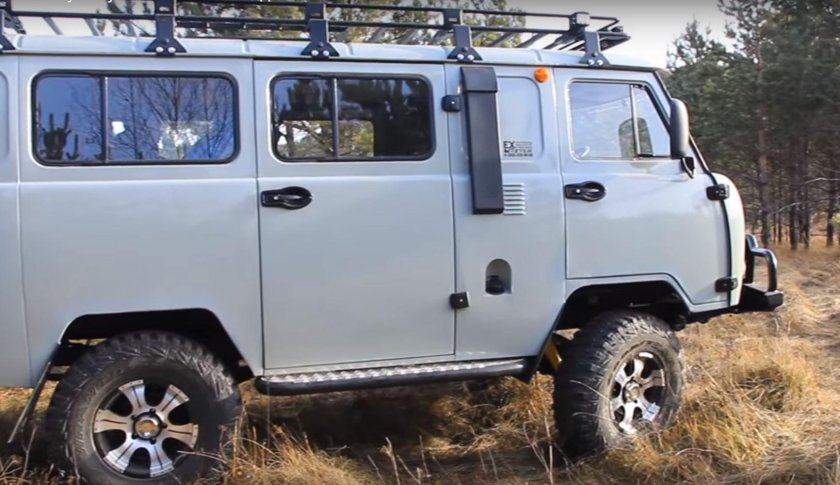 УАЗ Буханка на 33 колесах