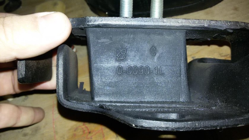 Подушка двигателя 4м41