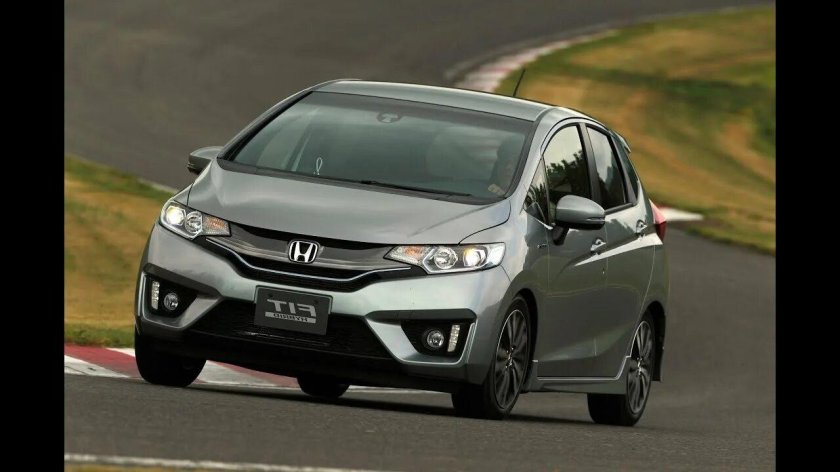 Honda Fit Hybrid 2015