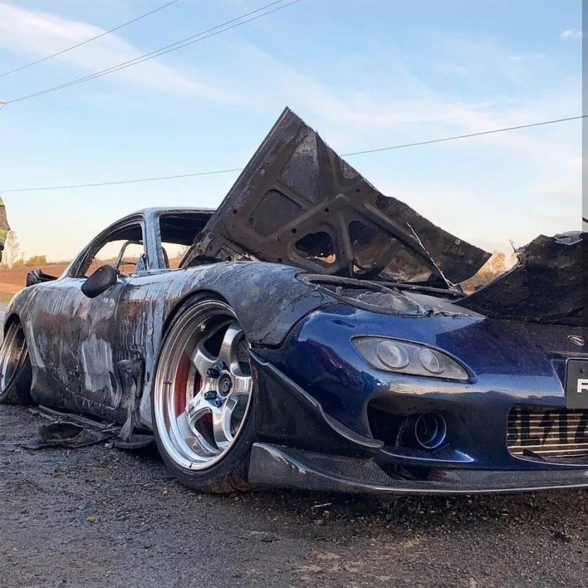 Разбитая Мазда рх7