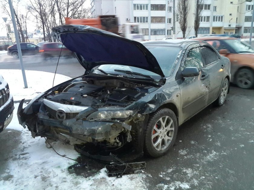 Разбитая Мазда 6 gg