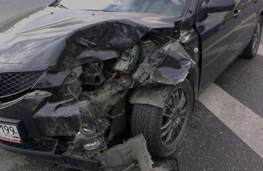 ДТП Мазда 3 черная фото