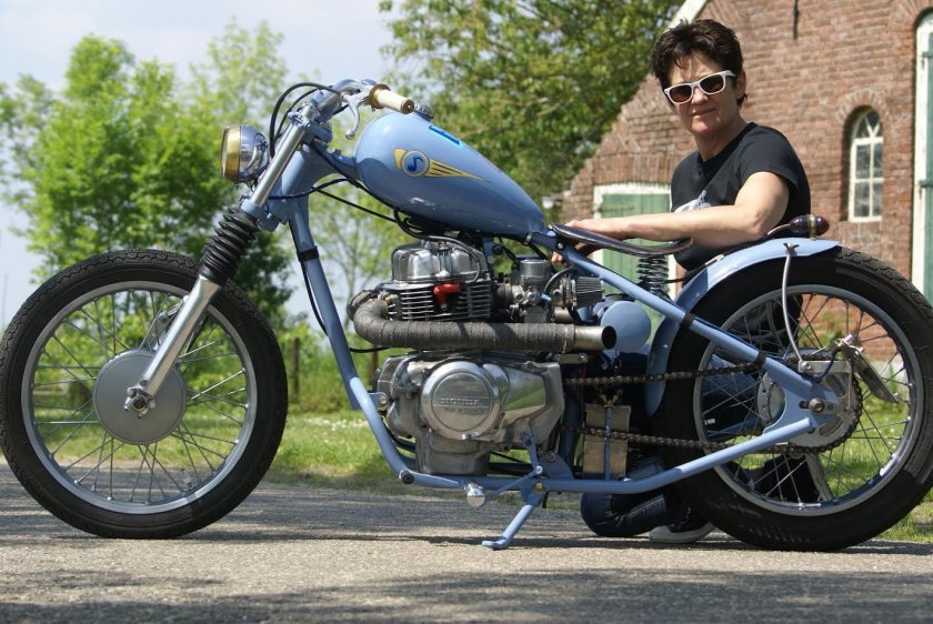 Honda CB 400 боббер