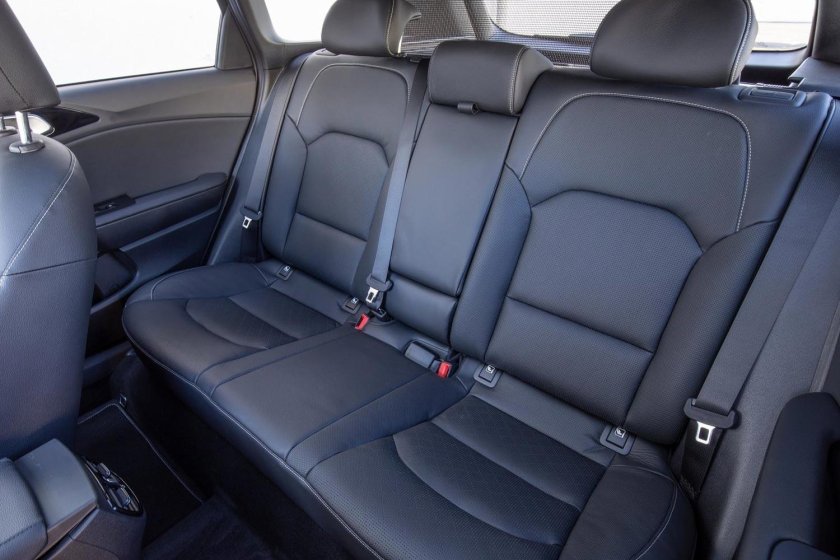 Kia Ceed 2013 салон сзади
