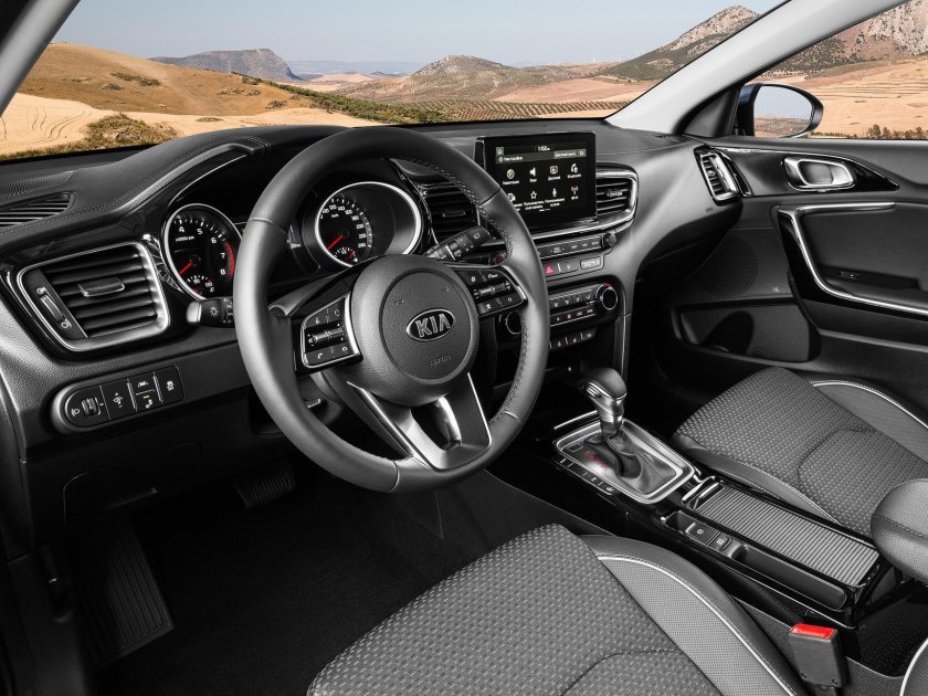 Kia Ceed 2021 салон