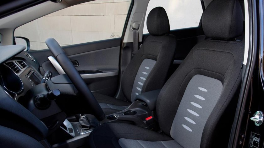 Kia Ceed универсал салон