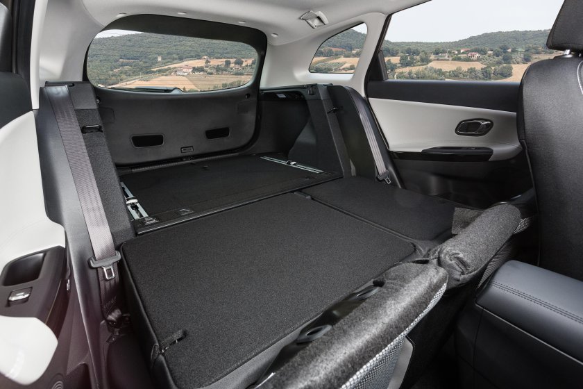 Киа СИД 1 Рестайлинг универсал багажник