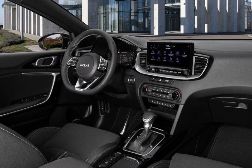 Kia Ceed 2022 салон