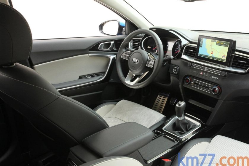 Kia Ceed 2019 салон