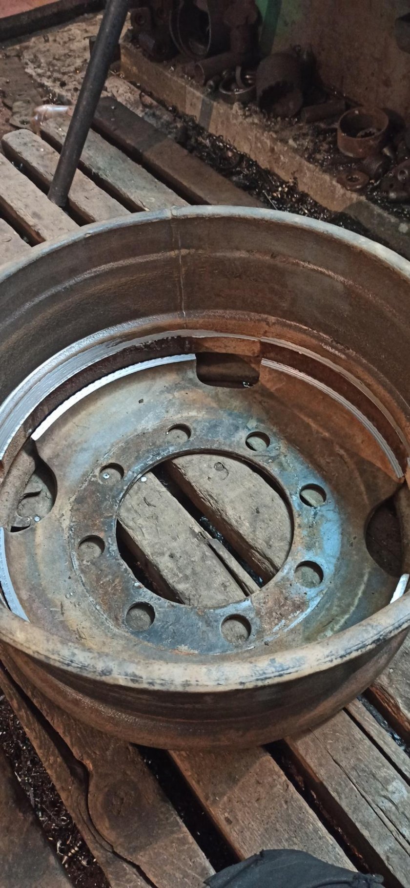 Т 25 С колесами от ЗИЛ 131