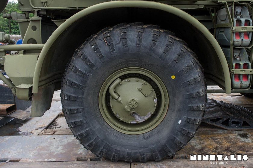 Резина ЗИЛ 135