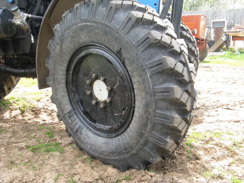 Резина ЗИЛ 131 на МТЗ 82