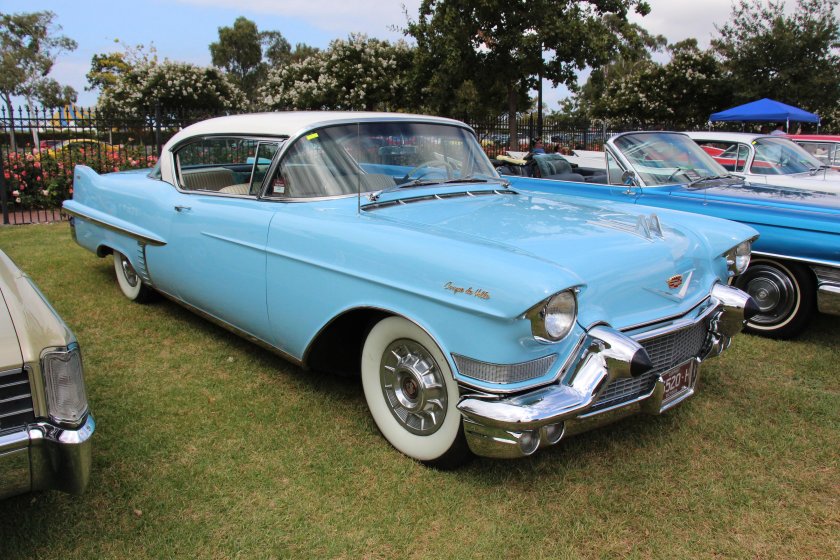 Кадиллак купе Девиль 1957