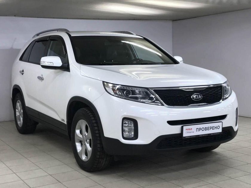Kia Sorento 2012 — 2021 II Рестайлинг белый