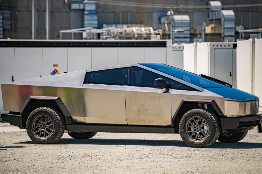 Tesla Cyber Truck 2022