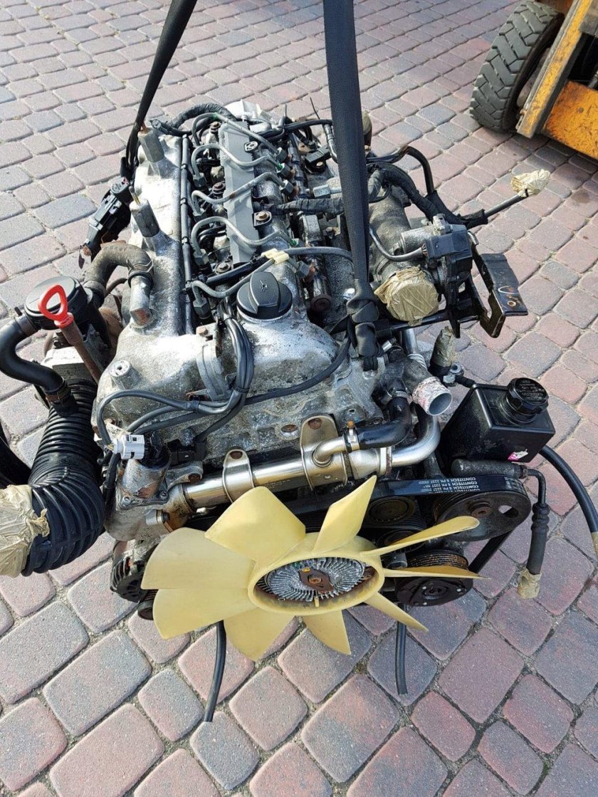 ССАНГЙОНГ Рекстон 2.7 дизель двигатель