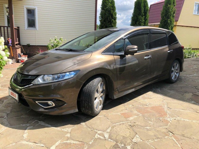 Honda Jade 2015