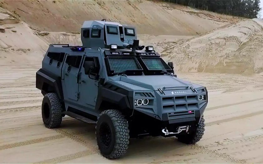 Бронеавтомобиль сенатор Канада