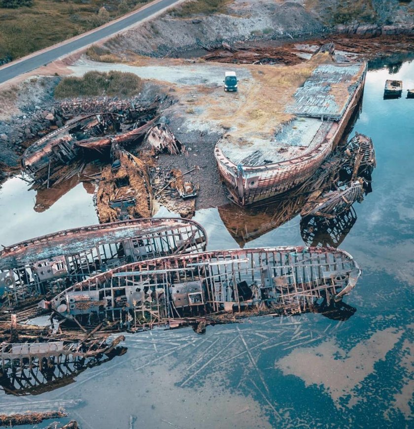 Кладбище кораблей в Териберке