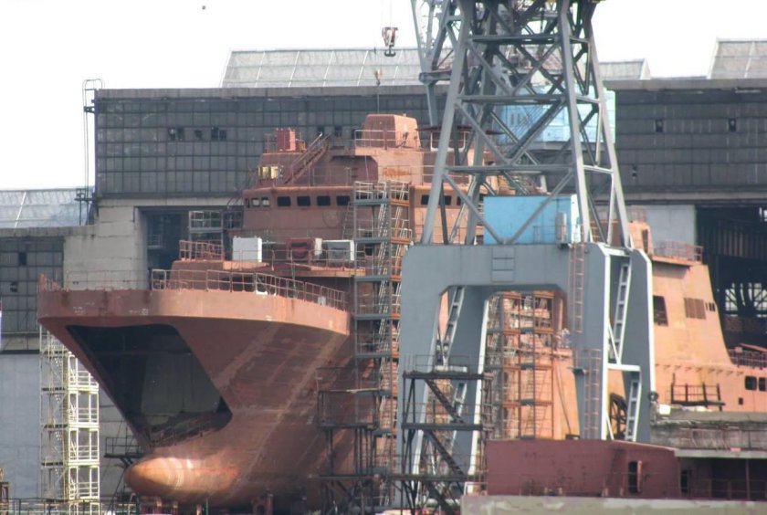 Корабль Петр Моргунов проекта 11711