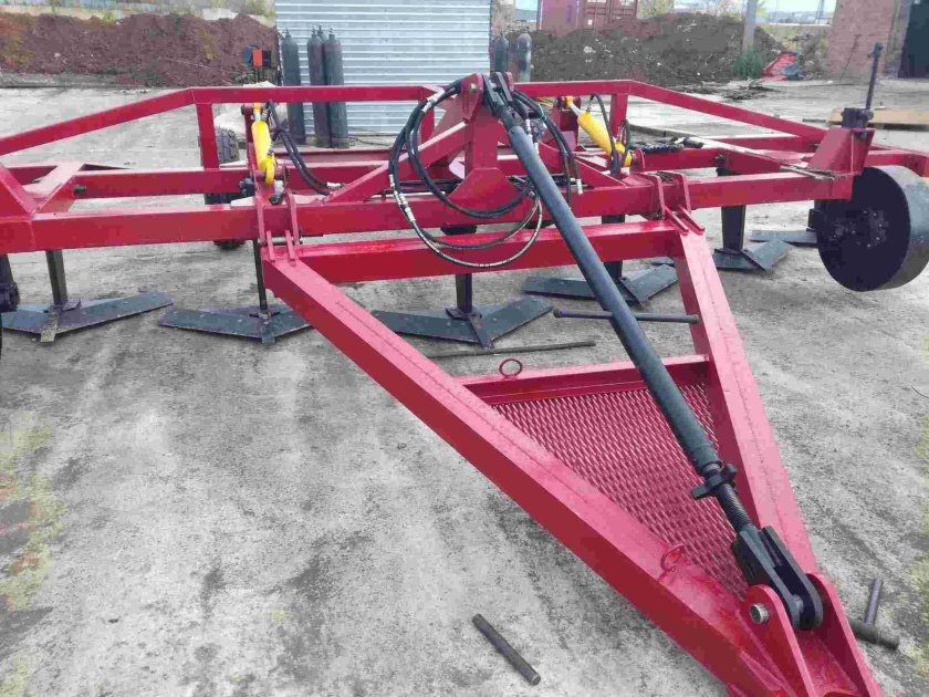 Плоскорез глубокорыхлитель 4м