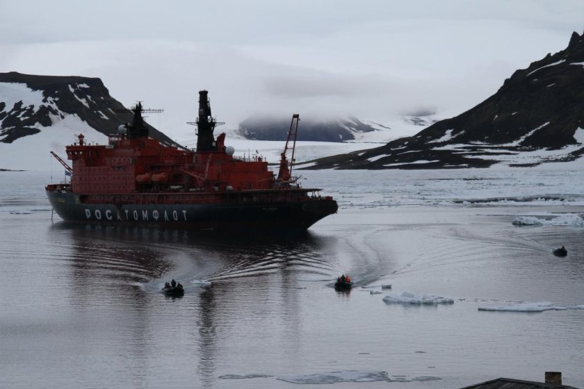 Земля Франца Иосифа ледокол