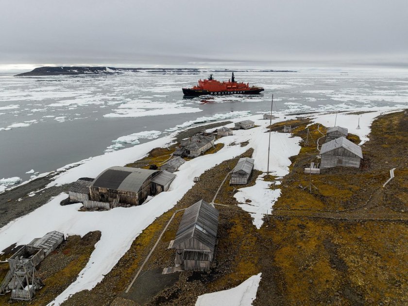 Строительство базы на земле Франца-Иосифа