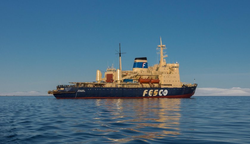 Красин ледокол, 1976