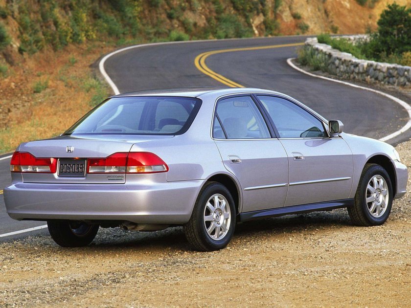 Honda Accord vi 2002