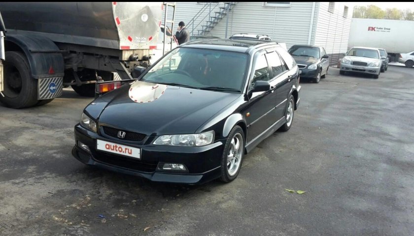 Honda Accord универсал 2000