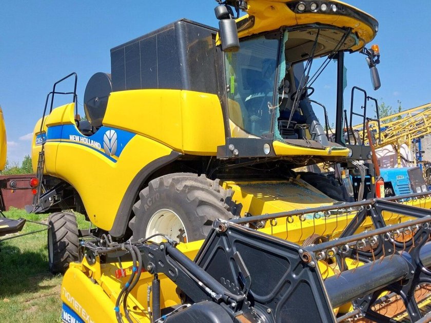 Комбайн Нью Холланд СХ 6090