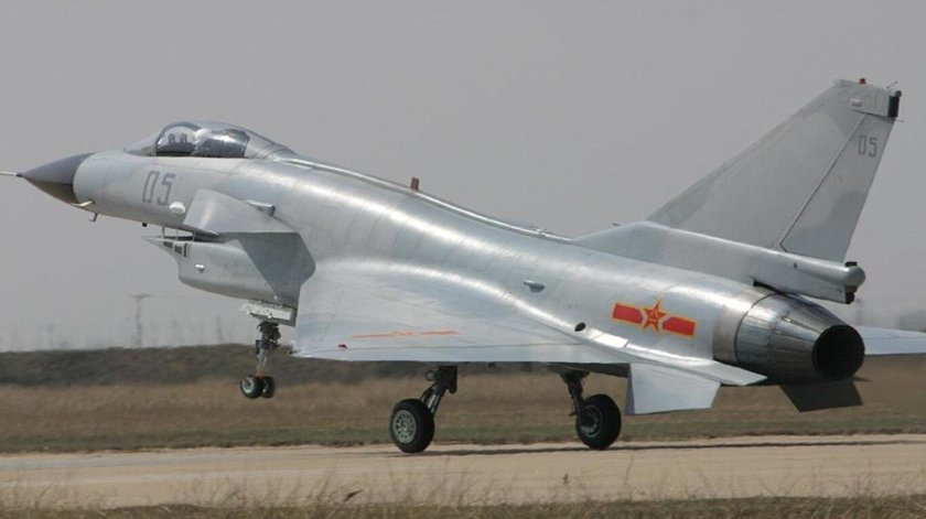 J-10 истребитель