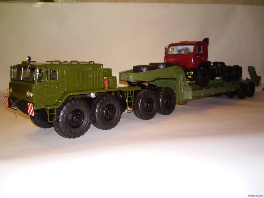 Урал трал военный 63704