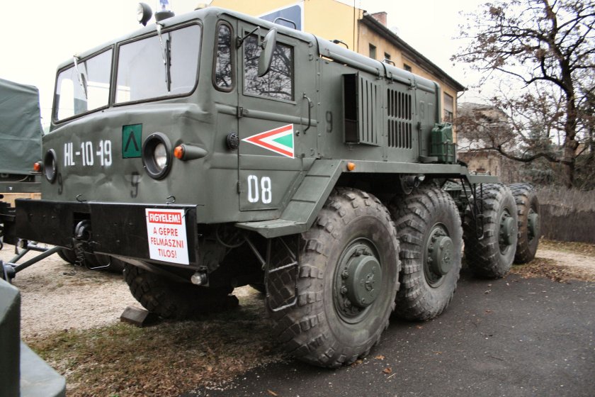 Военный МАЗ 537