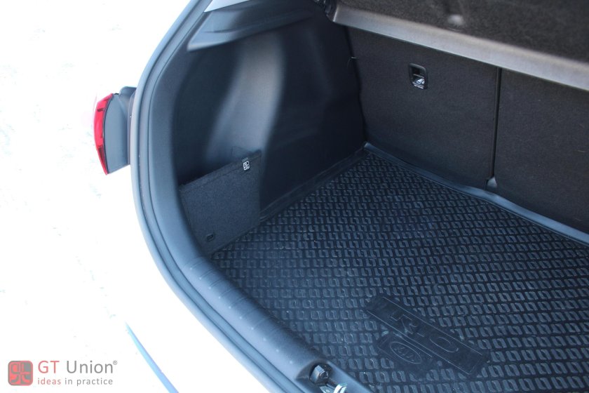 Киа Рио х-лайн 2018 багажник