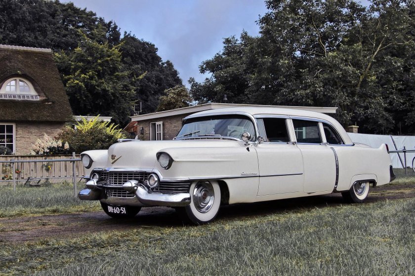 Cadillac Fleetwood 1954