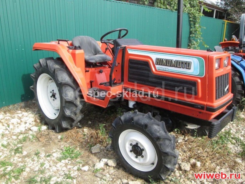 Мини-трактор Hinomoto e2304, 2003
