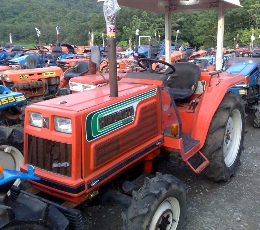 Мини-трактор Hinomoto e2304, 2003